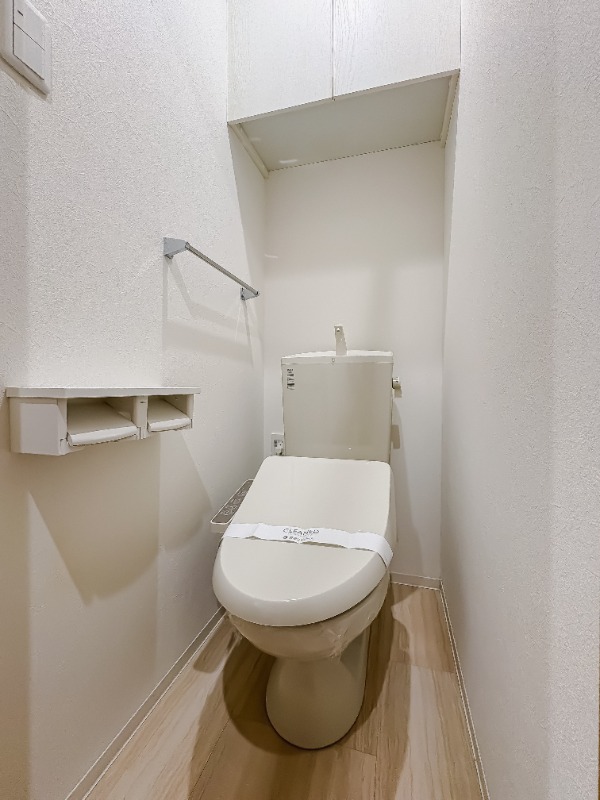 ＬＯＣ’Ｓ　ＫＩＫＵＮＡ1階 トイレ