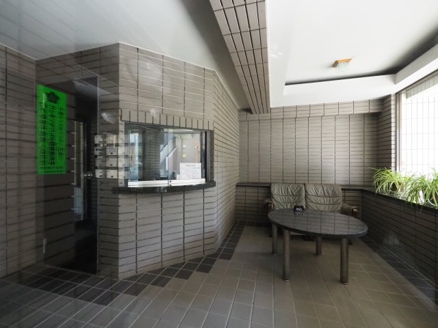 ワコーレ成増 エントランス