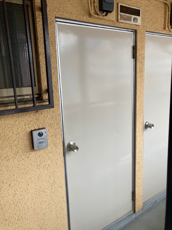 ハウスかごや2階 エントランス