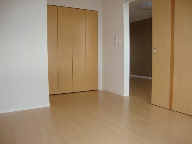 ウイングコート 室内（イメージ）