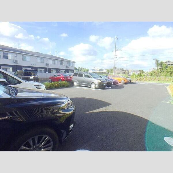 M's おおたか 駐車場