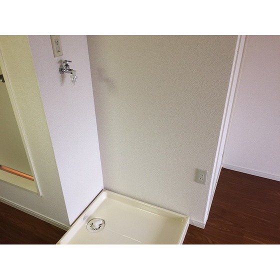クレッセントハウス 室内洗濯機置き場