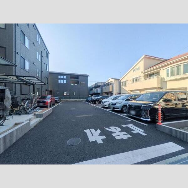 メゾン ド 常盤 駐車場