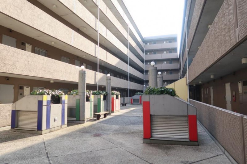 Ｔ’ｓ　ｇａｒｄｅｎ稲城1階 部屋その他