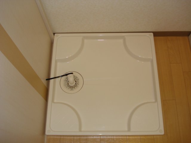 サザンウェイブ湘南101号室 洗濯機置き場