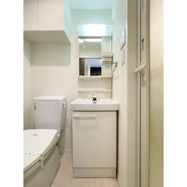 ルクレ西新宿0503号室 内観