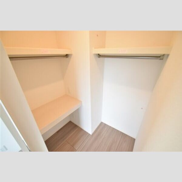 パークサイド303号室 ウォークインクローゼット