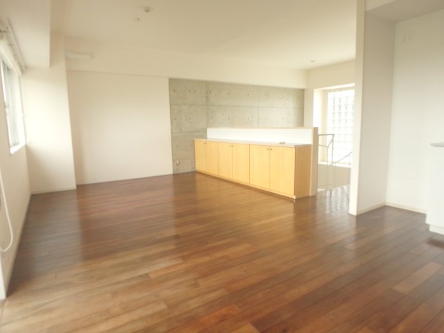 国立ｔｈｅ　α リビング