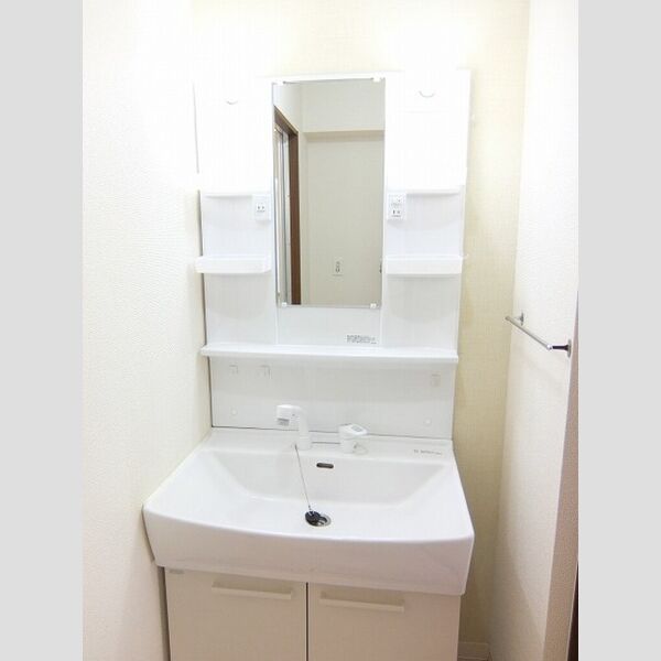 ハビテーションWADAⅡ 洗髪洗面化粧台