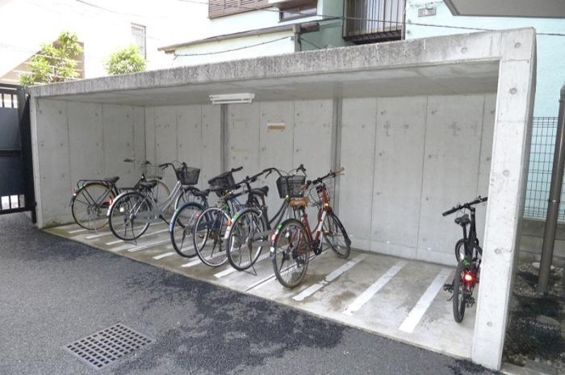 ステージファースト目白第23階 駐輪場