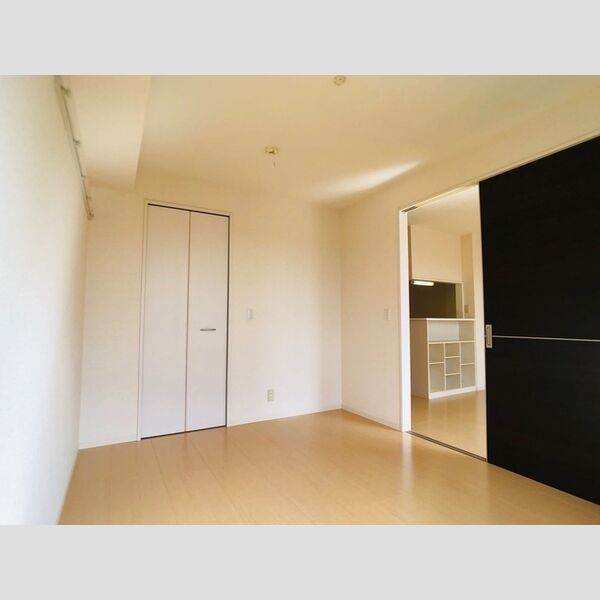 ヴェルドミール103号室 居室