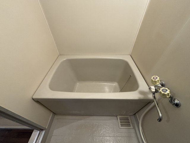 メゾン稲荷山0101号室 お風呂