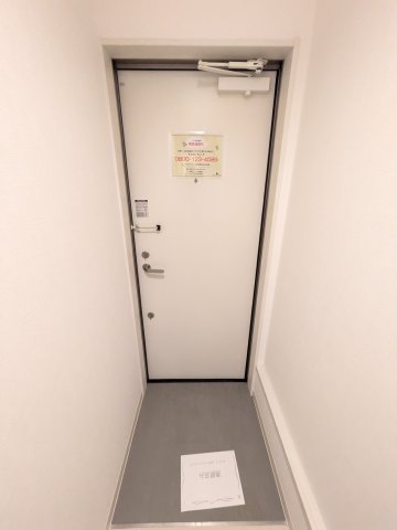 ベイルーム横浜鶴見Ⅱ205号室 玄関