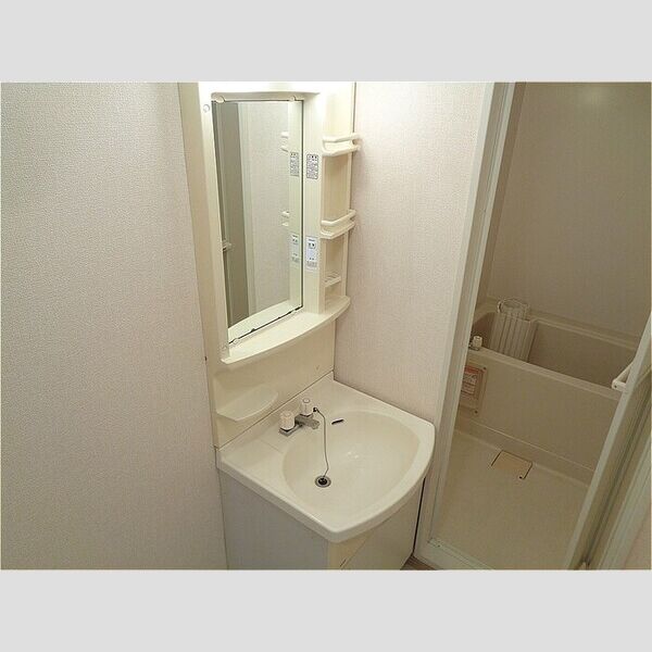 リヴェール 洗面所