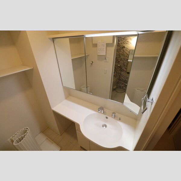 N-village 独立洗面台