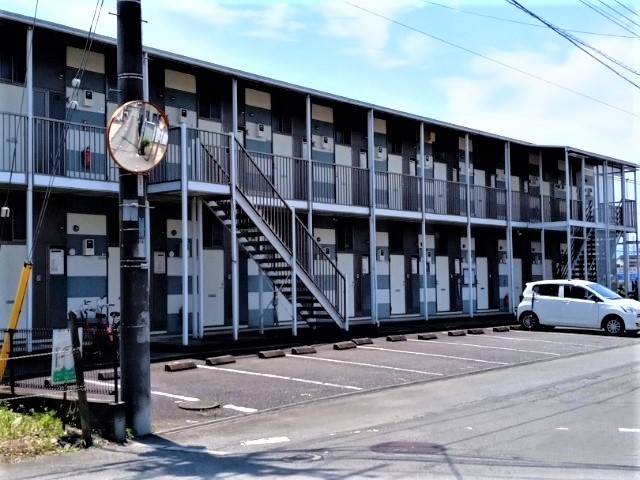 レオパレスコートヤードの外観画像