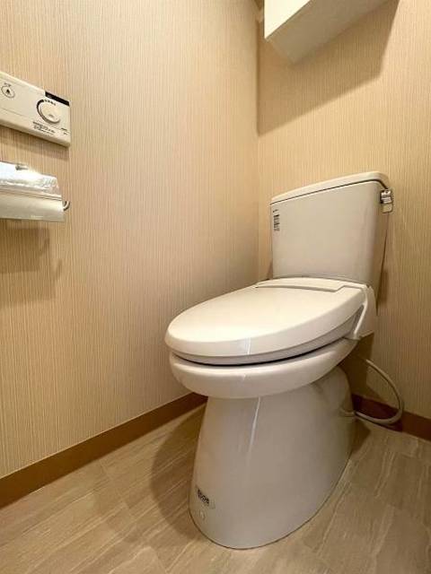 ガーラ・グランディ横濱桜木町 シャワー付きトイレ