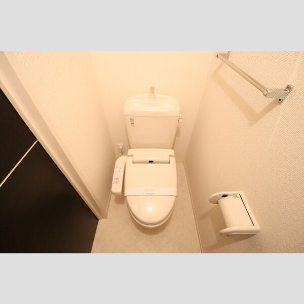 リトルアイランドⅡ206号室 温水洗浄暖房便座