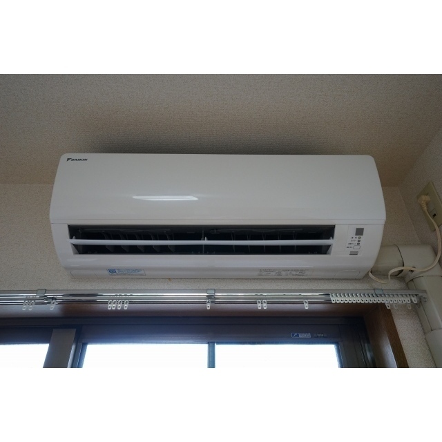 ヴィレッジ・イン・富士見丘0302号室 エアコン