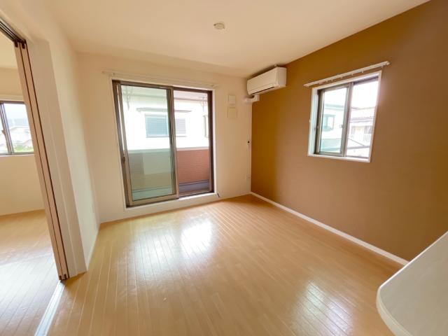 サファイアＡ203号室 リビング