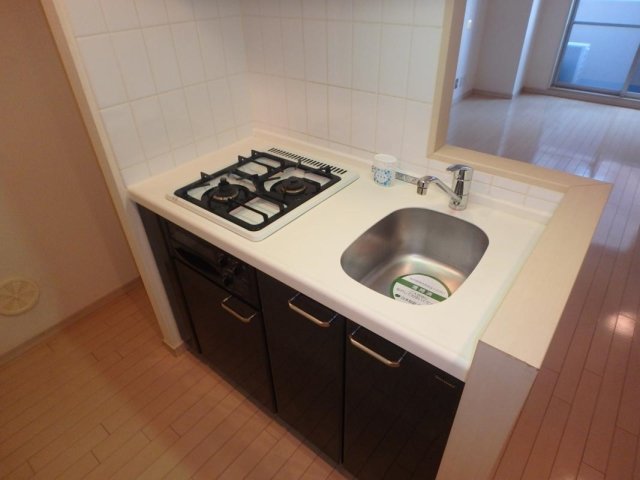 パレステュディオ南青山 システムキッチン（2口ガスコンロ・グリル付）