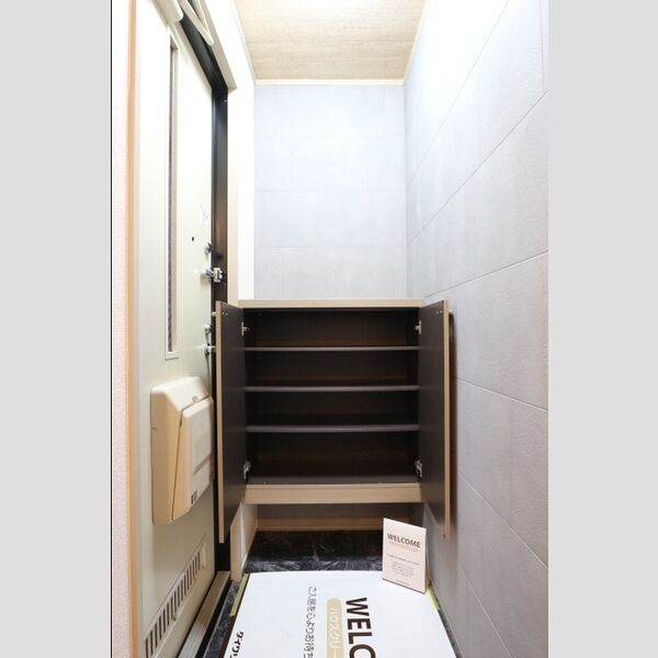 ピュアタウン南逆井　C シューズボックス