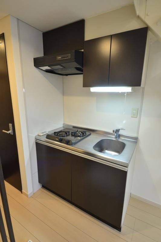 グランエッグス東新宿2階 玄関