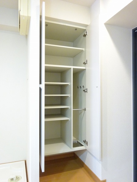 ヴィータローザＣＱレジデンス南千住803号室 玄関