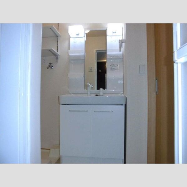 グランメール桜町　E 洗髪洗面化粧台