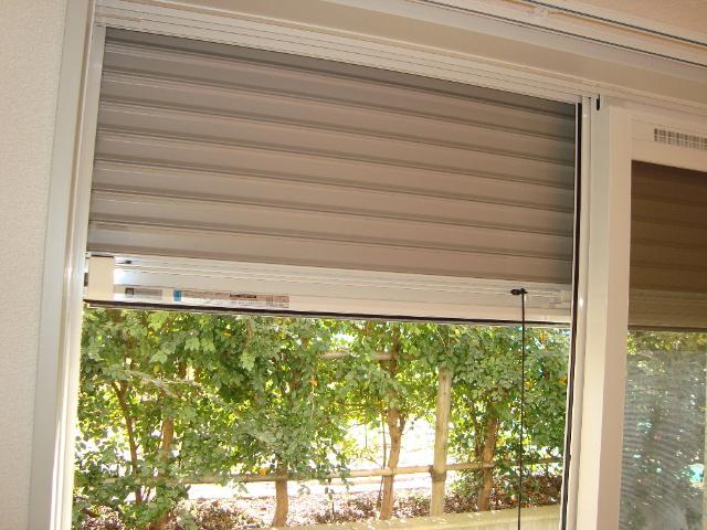 スプリングチェリーⅡ103号室 窓シャッター