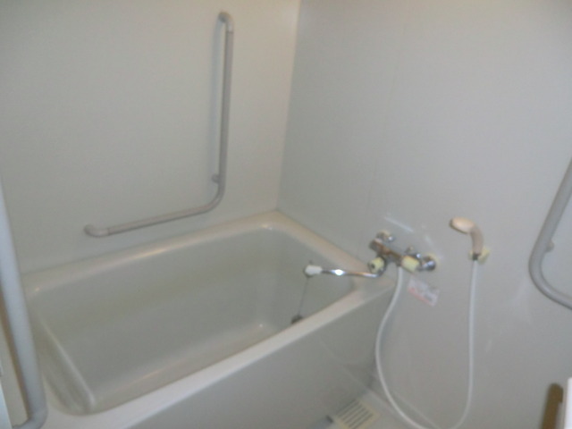 ラ・クラッセ西寺尾0214号室 お風呂