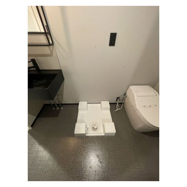 Pair新大久保0103号室 2階　洗濯機置場