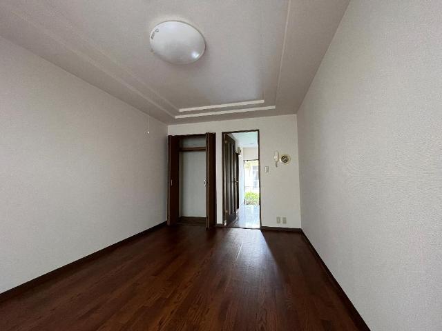 ロズウェルシブヤ 洋室