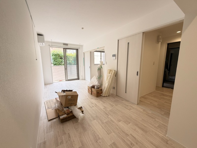 ROZE MAISON1階 リビング
