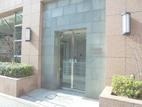 ブロードシティ東京 エントランス　※前回募集時2021年2月の写真