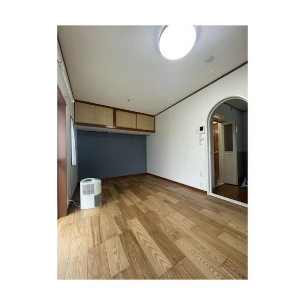 杉並区上井草3丁目戸建 リビング