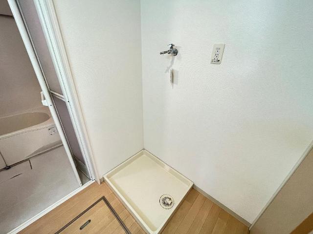 ハーベイロード205号室 洗濯機置場