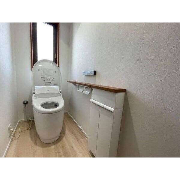 泉区中田東1丁目貸家 トイレ