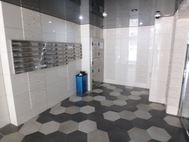 ＡＺＥＳＴ富士見町 エントランス