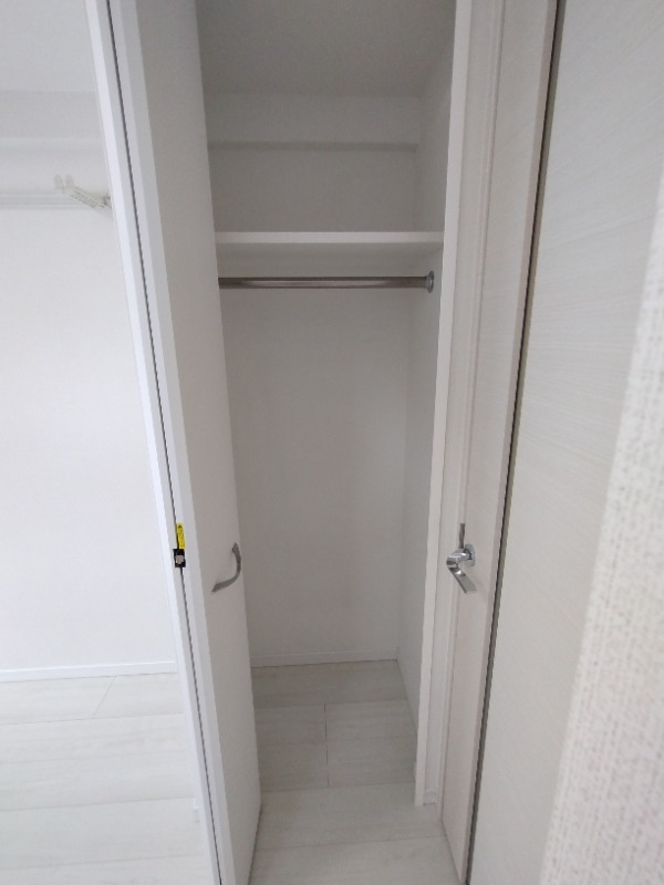 クレイシア巣鴨駅前8階 収納