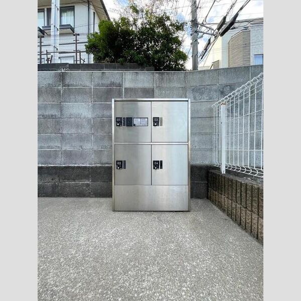 クレスト西戸部 集合ポスト