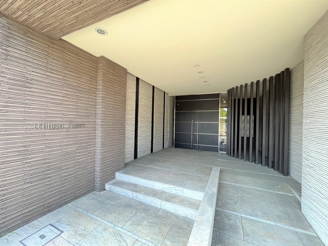 レノンストリート0203号室 エントランス