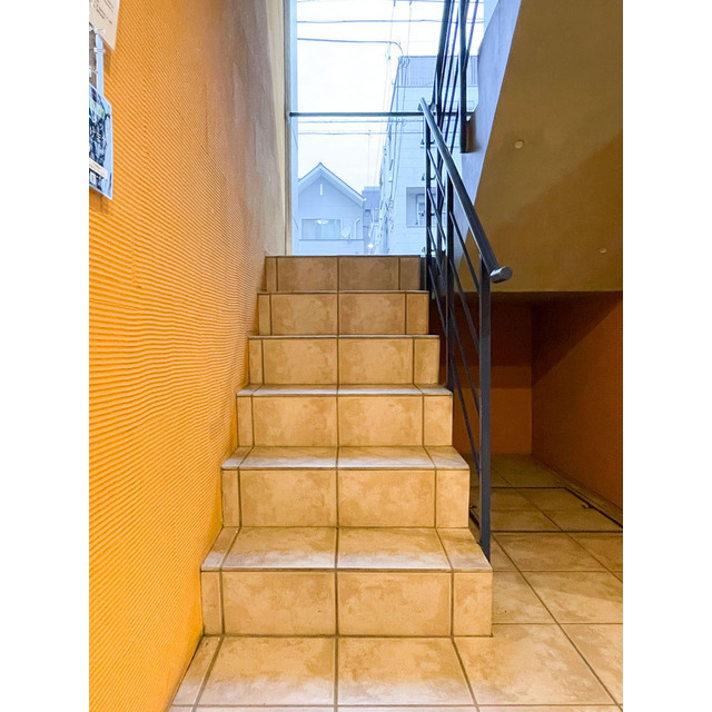 ＭＯＤＵＬＯＲ池上0401号室 共有階段