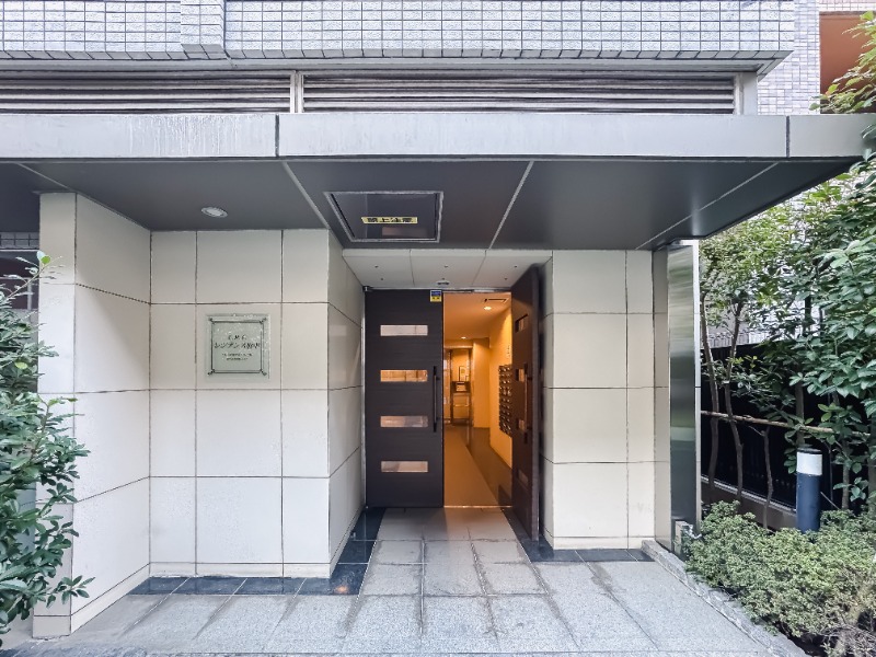 Ｔ．Ｐ．Ｃレジデンス府中7階 エントランス