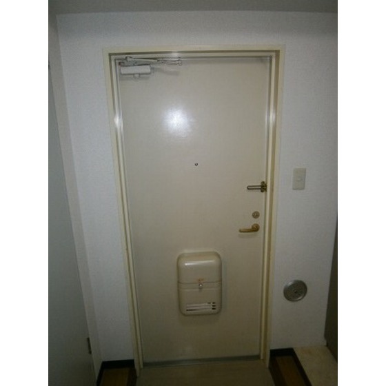 アセット・デーク0203号室 玄関