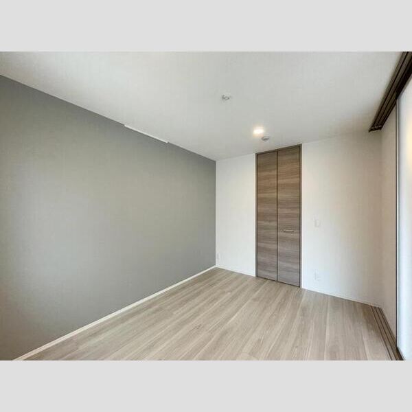 グラナーデ八潮105号室 洋室