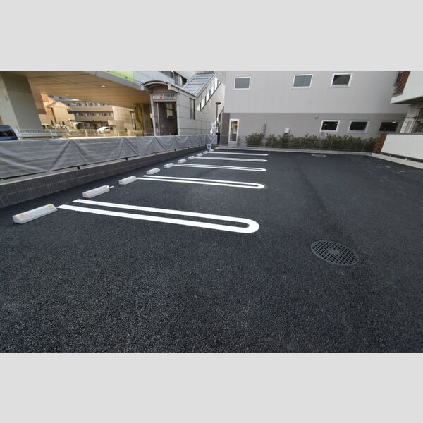 レジデンス甲州街道　Ⅱ 駐車場
