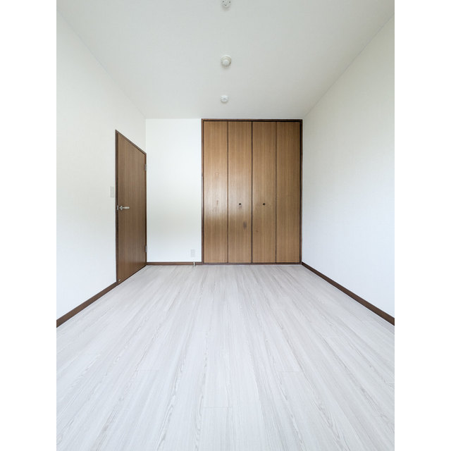 モンメール大磯302号室 内観