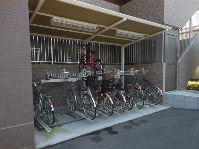 トレゾア0303号室 駐輪場