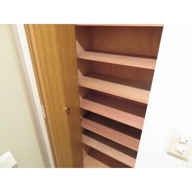 パーシモン・アビデ 内観